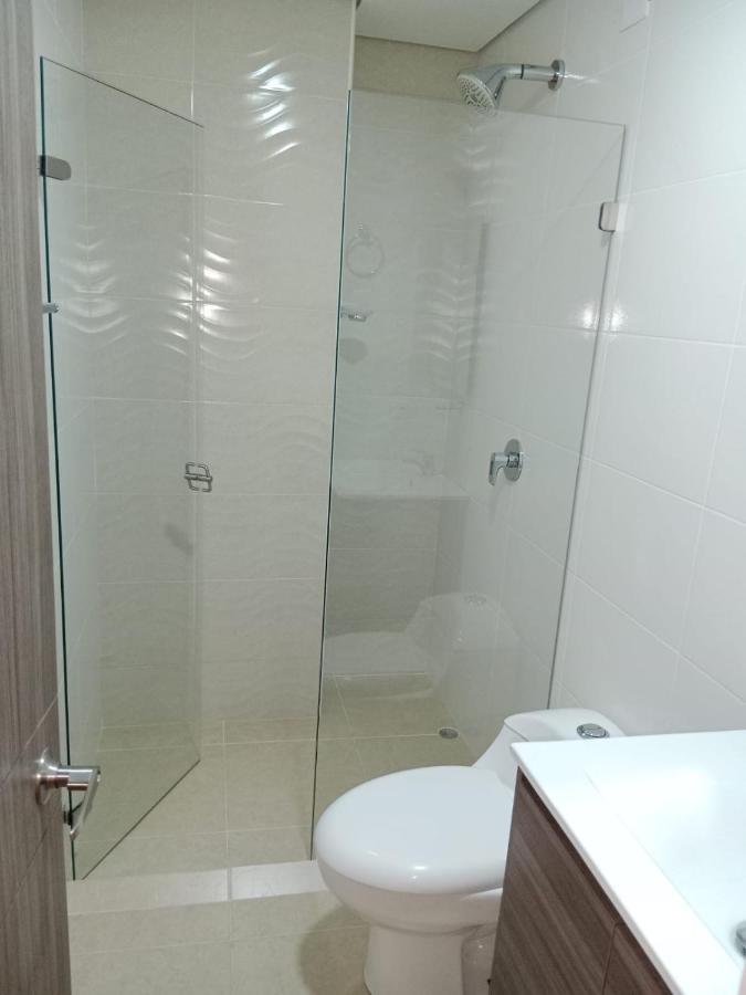 Aparta Suite Plaza Premium Bogota Bagian luar foto