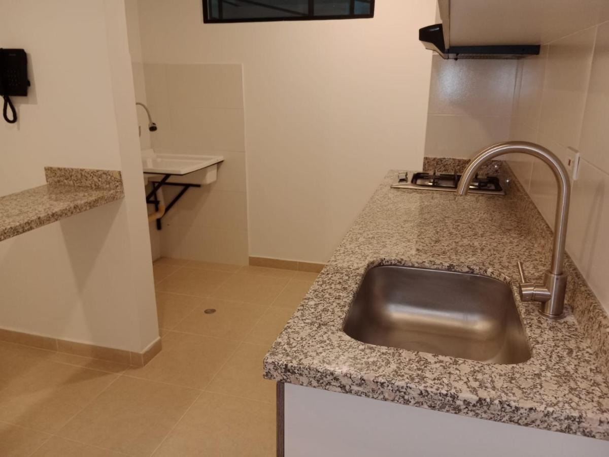 Aparta Suite Plaza Premium Bogota Bagian luar foto