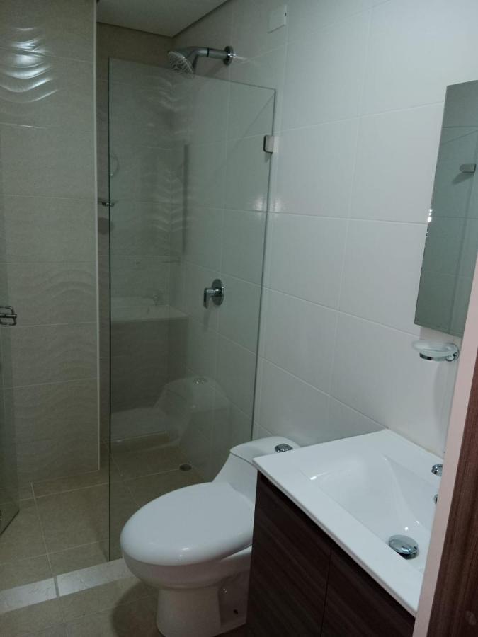 Aparta Suite Plaza Premium Bogota Bagian luar foto